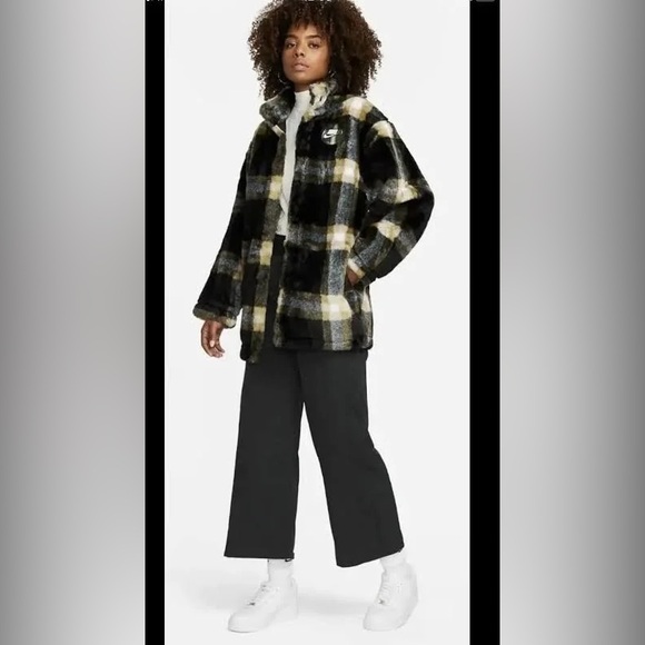 Nike Plaid Fuzzy Jacket - Picture 1 of 6